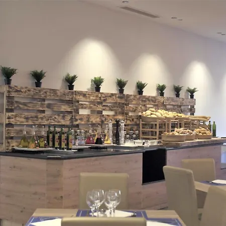 Ohtels Hotel